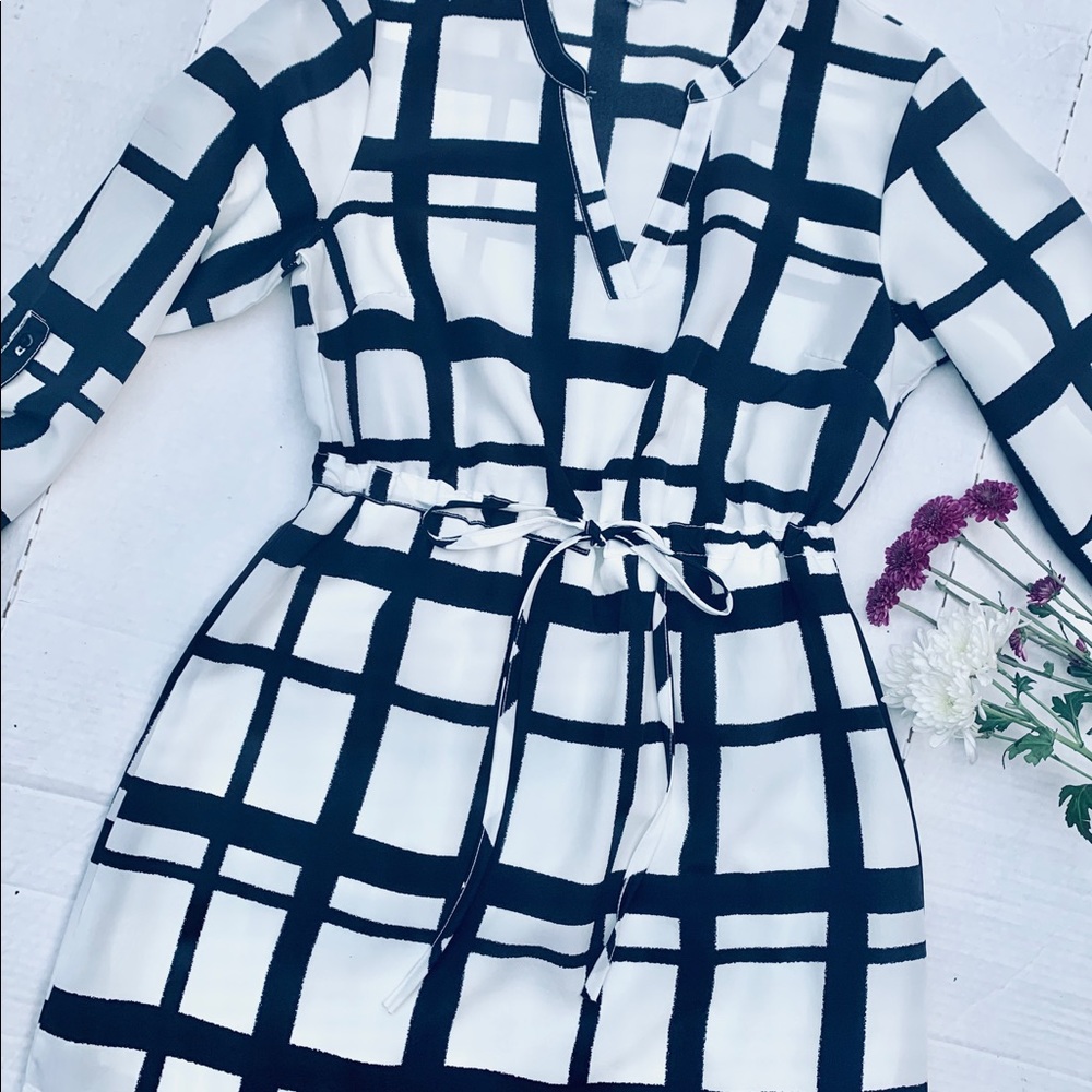 Windowpane Shift Dress - Picture 2 of 8